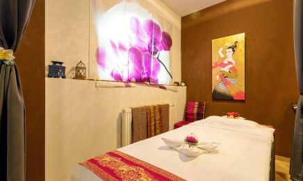 Khon-Kaen-Thaimassage: Kosmetikstudio in München