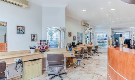 Viva La Vie by Arnault Coiffure - Guiton : Coiffeur à La Rochelle