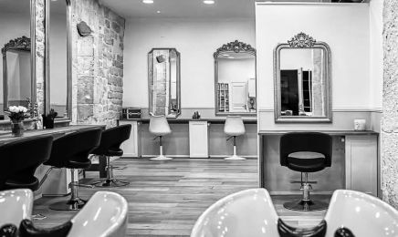 Maxence Chaves - L'appartement 137 : Coiffeur à Paris