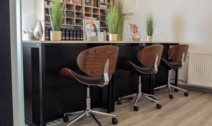 Akkurat Hair Beauty & Café: Kosmetikstudio in Nordstemmen