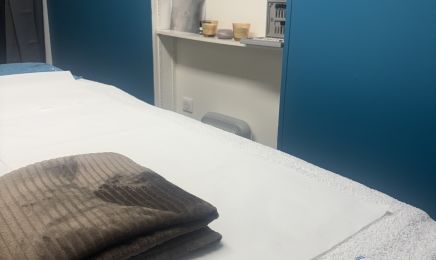 Essence Beauté : Manucure à Charolles