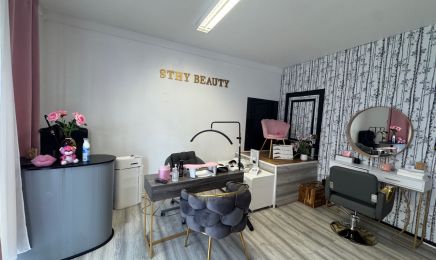 STHYBEAUTY : Manucure à Tours