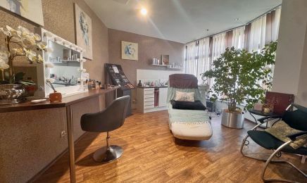 Salon Phönix Friseur & Kosmetik: Friseur in Braunsbedra