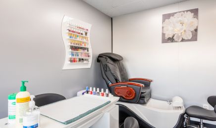 Naya Indienne beauté  : Manucure à Drancy