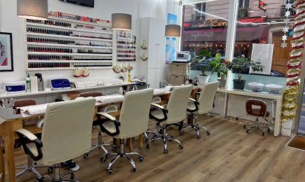 Royal Nail : Manucure à Paris