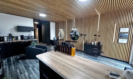 Coiffure by V : Coiffeur à La Chapelle-de-Guinchay