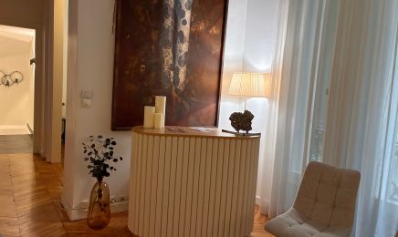 VB studio 33 : Institut de beauté à Paris