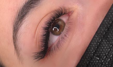 O cils de Lo : Manucure à Lormont