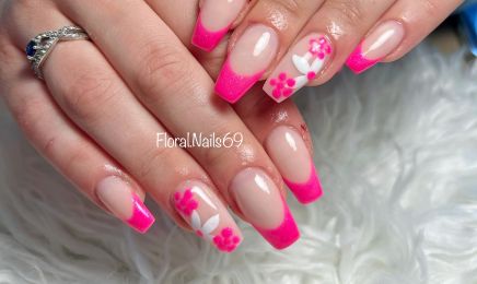 Floral.Nails69 : Institut de beauté à Thil