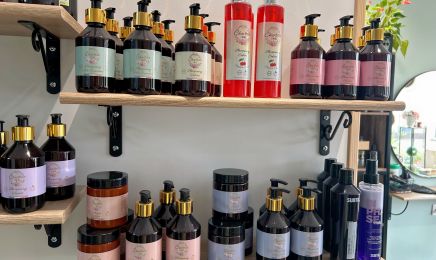 Charlotte s’en mêle : Coiffeur à Saint-Georges-du-Bois