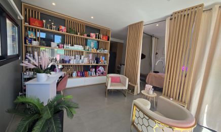 BEAUTE MEDITERANEE  : Barbier à Grabels
