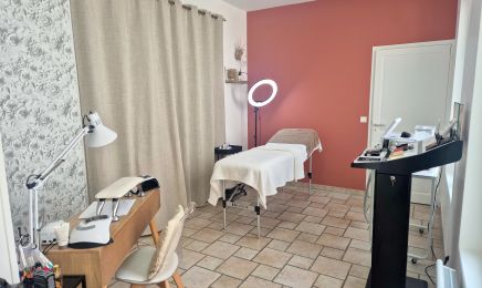 Florelle Esthétique : Manucure à Villers-Cotterêts