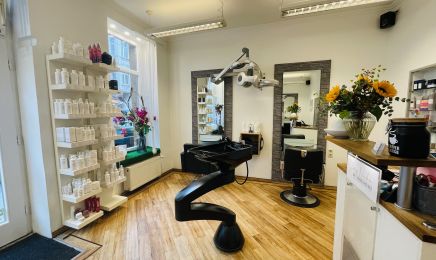 Jörg Nuhn - Die Haarschneider GmbH: Kosmetikstudio in Köln