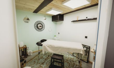 The Room : Coiffeur à Châteaurenard