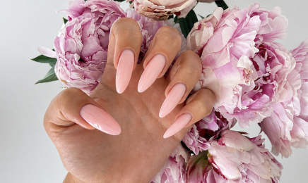 Nana Nails by Marina : Manucure à La Crau