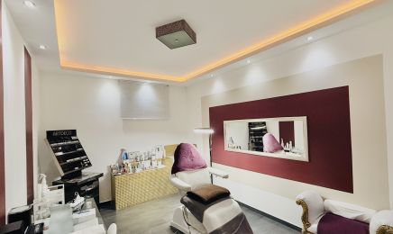 Xristina's Nail & Beauty Lounge: Kosmetikstudio in Lübbecke