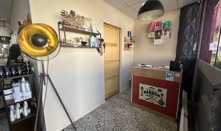 Bouc Et Miss Hair  : Coiffeur à Villeneuve-Saint-Germain