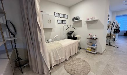Skin By Sanaa : Institut de beauté à Schaerbeek