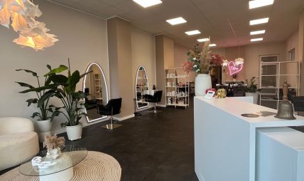 AG Hairsalon: Friseur in Hilden