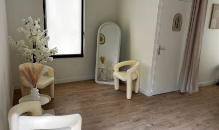 L'INSTANT L' : Institut de beauté à Légny