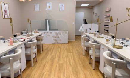 My Color Bar à Ongles & Institut La Couronne  : Coiffeur à La Couronne