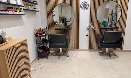 Zina Beauty : Coiffeur à Le Pontet