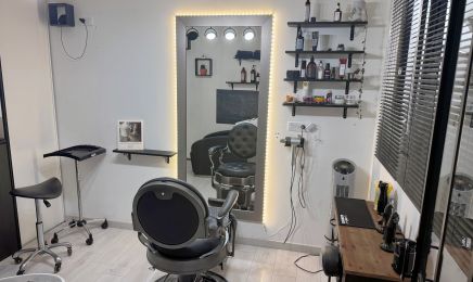 ALEXIS - Le salon au masculin : Barbier à Le Mans