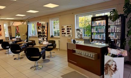 Friseur Kokopelli: Kosmetikstudio in Untermeitingen
