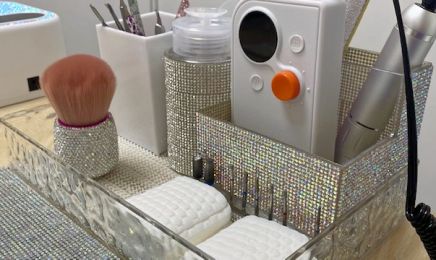 Rainbow Nails : Manucure à Nice