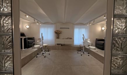 Yaffa Maison de beauté - Exclusivement Féminin  : Coiffeur à Nice