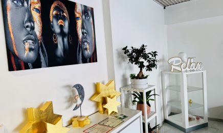 Striking Beautiful Beauty House: Kosmetikstudio in Esslingen am Neckar