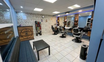 Coiffeur barbier harun  : Barbier à Villers-le-Lac