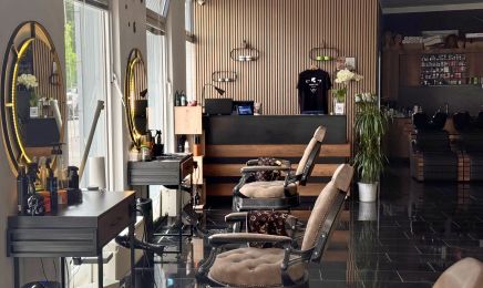 mervan baker hairstylist: Kosmetikstudio in Dresden