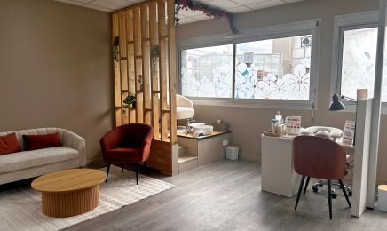 Beauté Nacrée : Manucure à Poitiers
