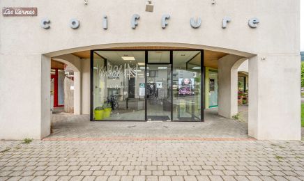 Image IN coiffure  : Coiffeur à La Biolle