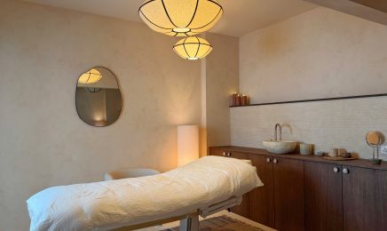 Henbō : Institut de beauté à Éguilles