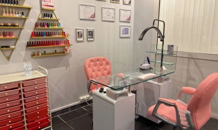 Myroslava Studio Beauté Pau : Manucure à Pau