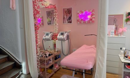 Twiggy Esthétique  : Manucure à Angers