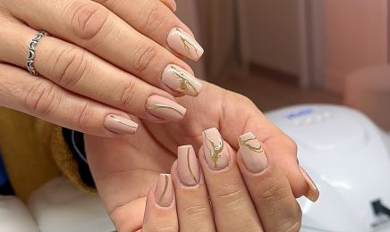 Anaïs Nails Studio : Manucure à Carnoules