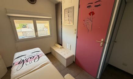 Kat ongles et cils  : Institut de beauté à Sainte-Marie-la-Mer