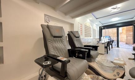 ZARA Nails & Head Spa - AIX EN PROVENCE  : Manucure à Aix-en-Provence