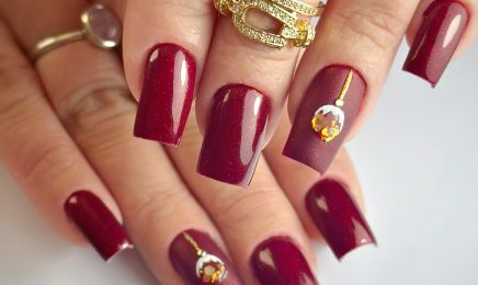 YURINAILS : Manucure à Marseille