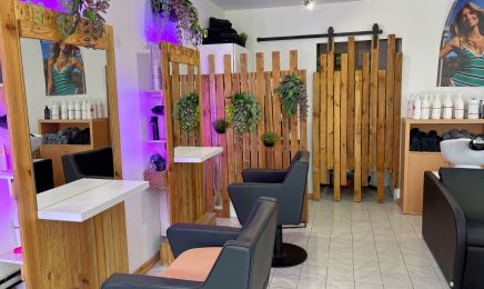 Les ciseaux de Laura : Coiffeur à Angervilliers
