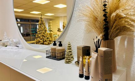 Beautywerk by Julia Greger: Kosmetikstudio in Uhingen