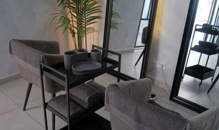 Amber Kossy : Manucure à Neuilly-Plaisance