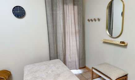 Le Studio de Pauline - spécialiste soin visage facialiste - Lunel : Manucure à Lunel