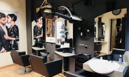 Haargenau : Friseur in Wassenberg