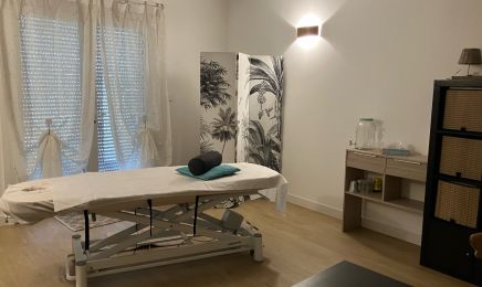 Simple & Essentiel Massage et bien-être : Institut de beauté à Mirebeau
