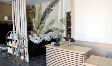Salon 9 Eme Avenue By Aurore : Barbier à Vannes