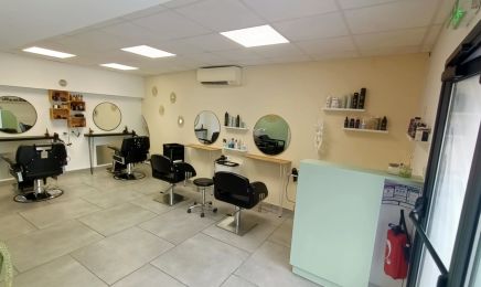 ARTISAN COIFFEUR : Coiffeur à Calvisson